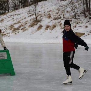 Meet your Posher, Maura